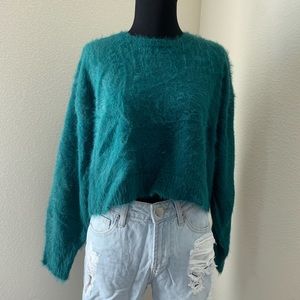 Fuzzy cropped sweater